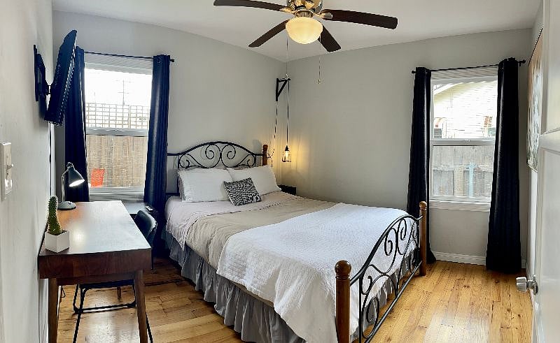 Back bedroom. 