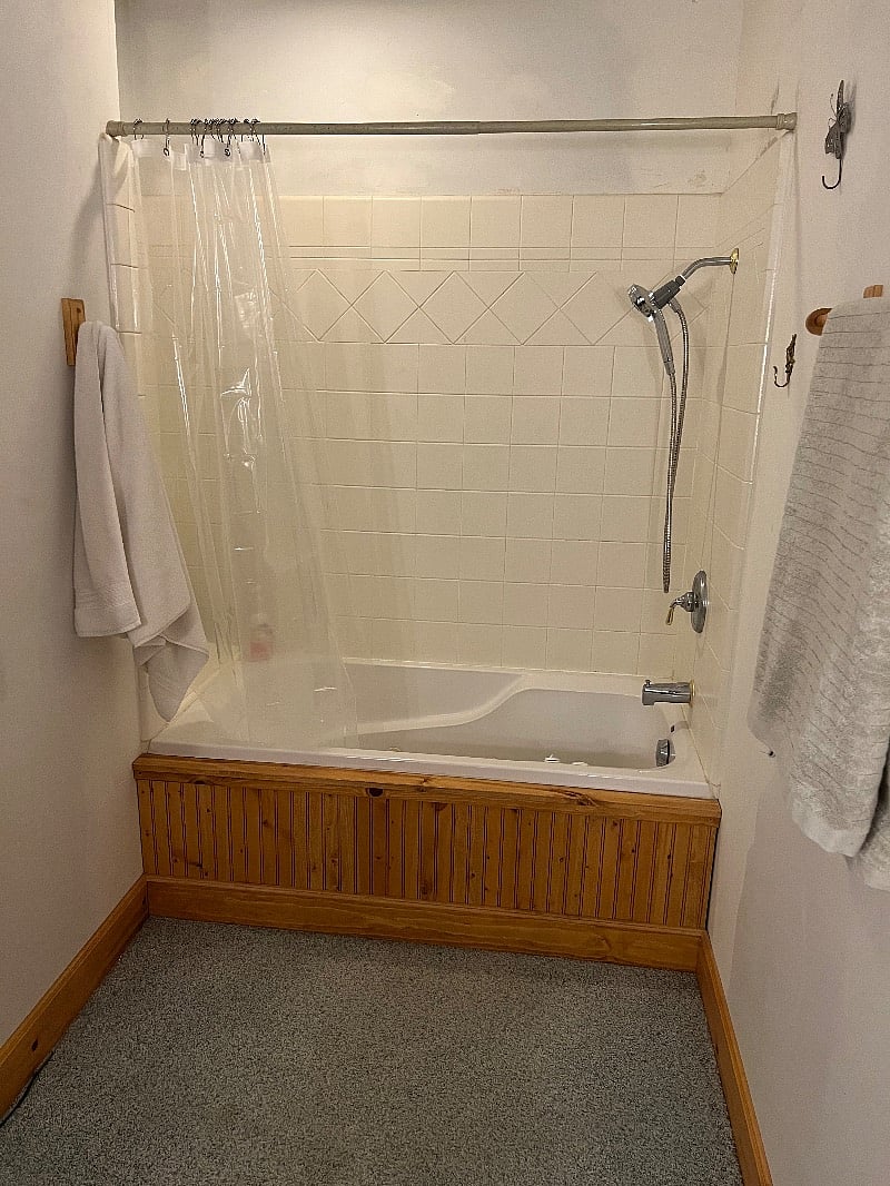 Spa tub and shower in dressing room