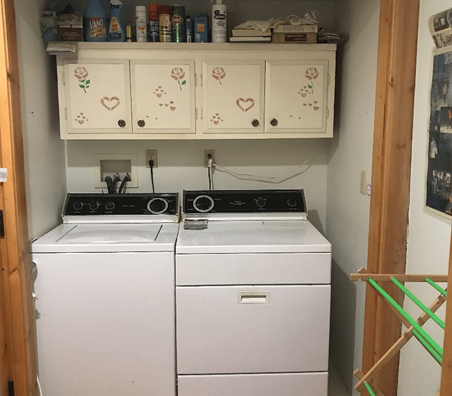 Full sized washer and dryer downstairs