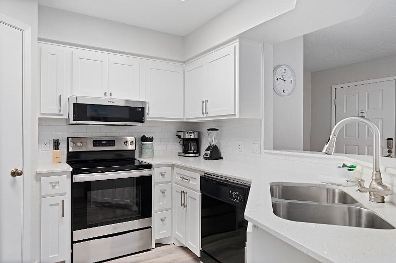 Furnished Finder property 284153_2 photo 8
