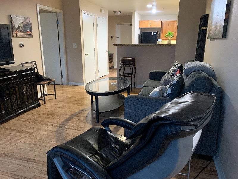 MASSAGE CHAIR-Come home to relax and chill out!