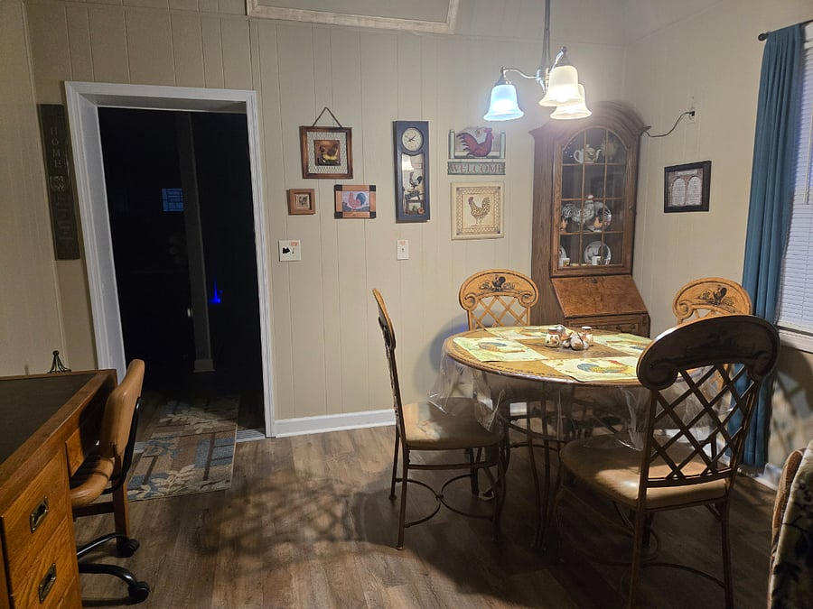 Dining table
and hutch