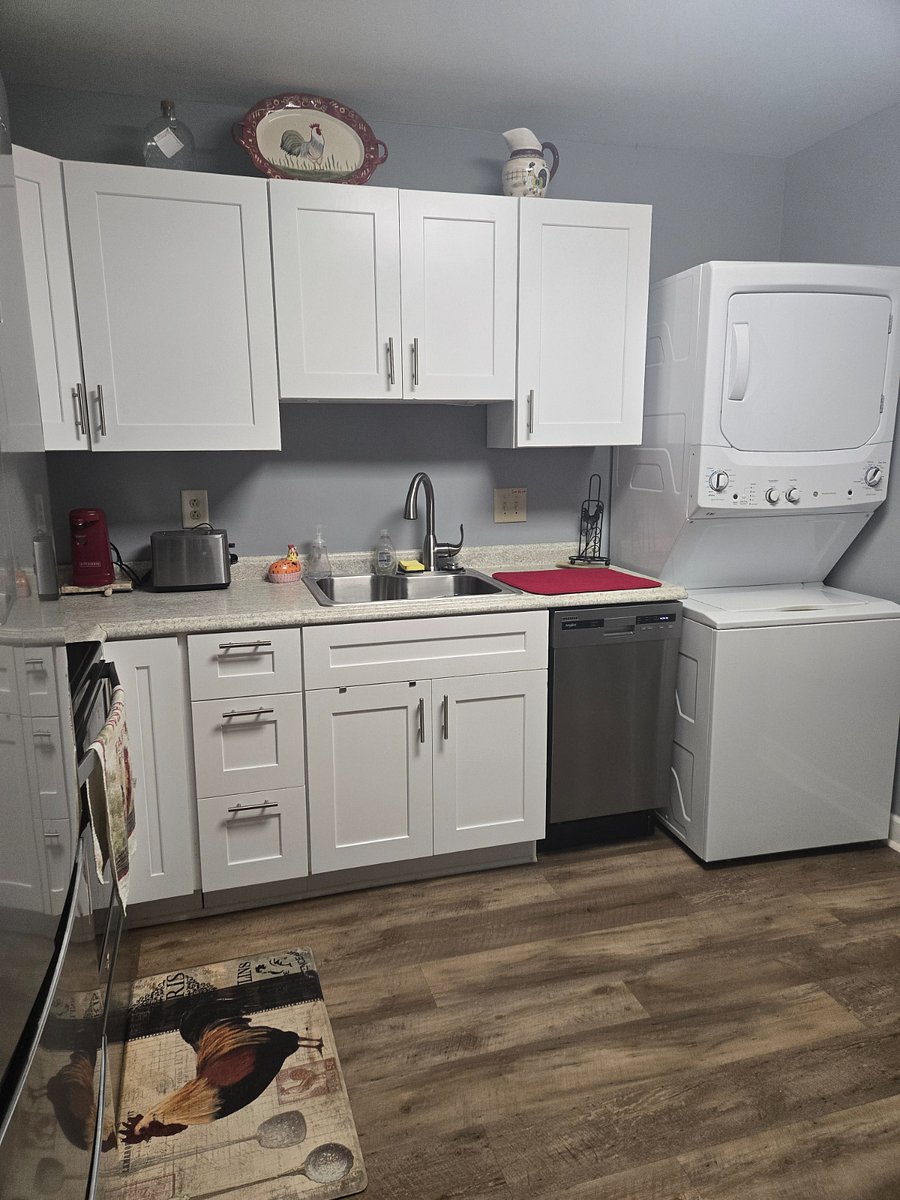 Waher/Dryer
Dishwasher