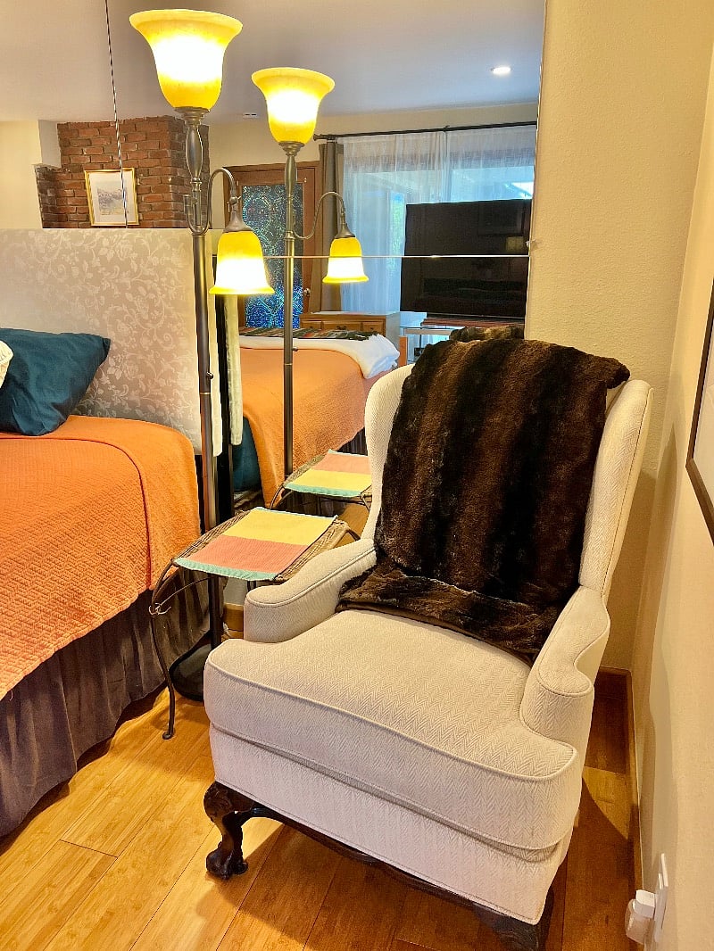 Cozy corner to read or watch TV