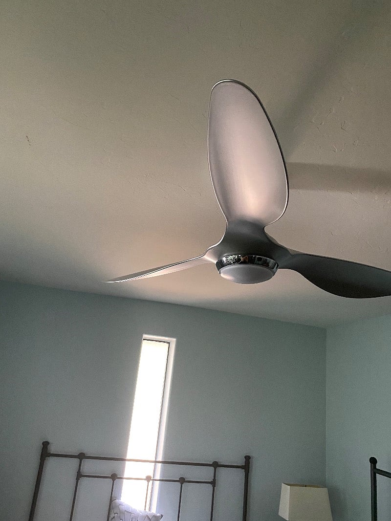 Ceiling fan as well as central AC and Heat 
