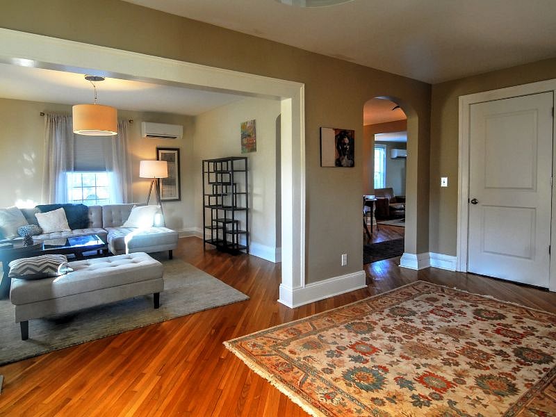 Living room & dining room