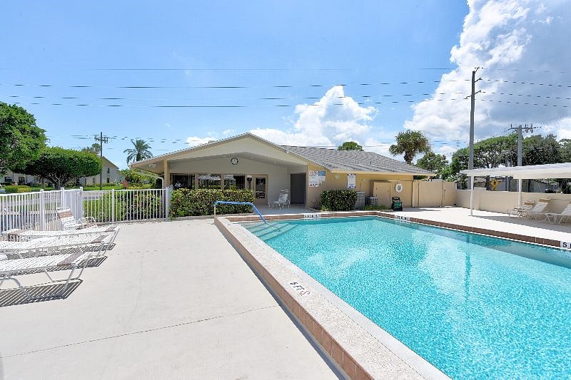 Furnished Finder property 285607_1 photo 36