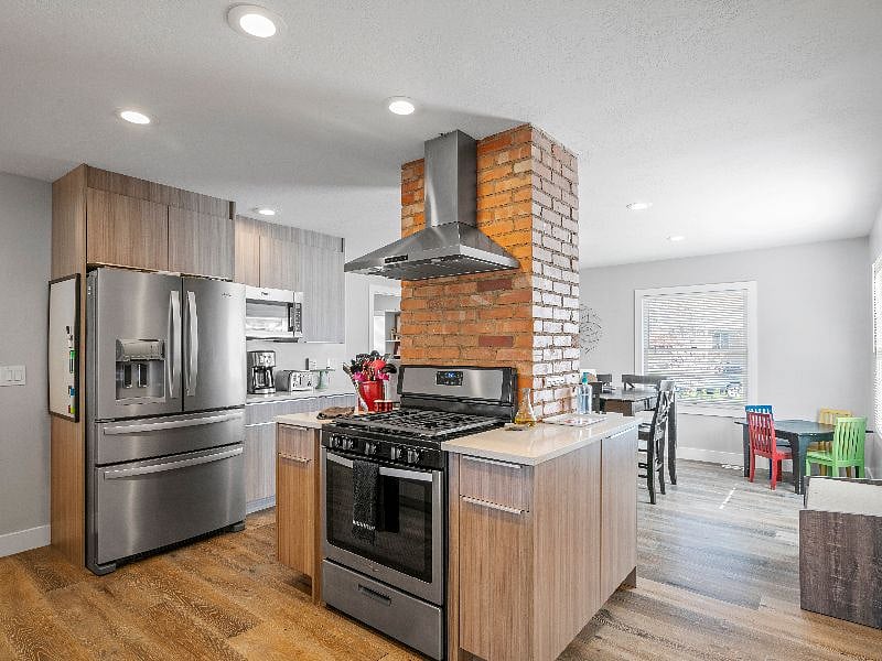 Fully stocked kitchen for all your cooking needs.