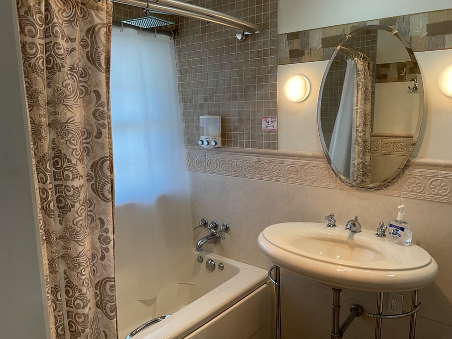 Furnished Finder property 285740_1 photo 4