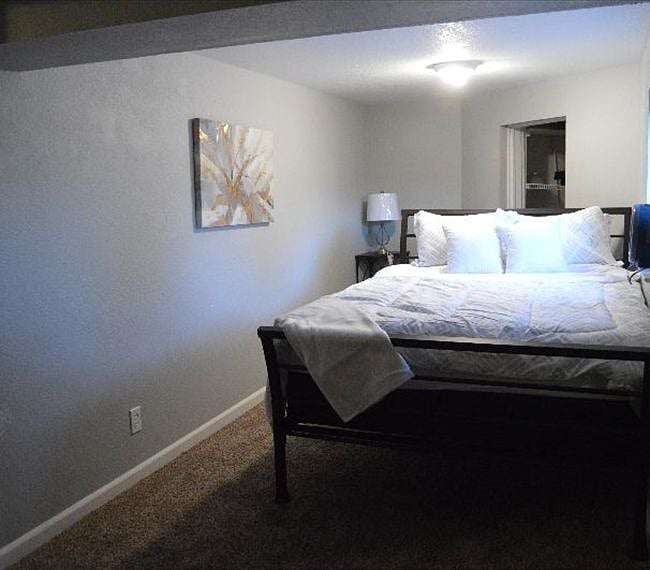 Furnished Finder property 285894_1 photo 8