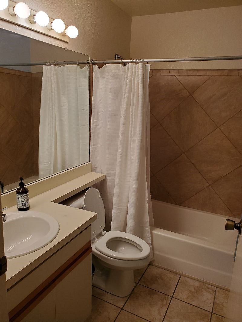First floor full size tub/shower.