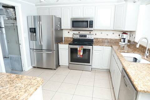 Furnished Finder property 285993_1 photo 9