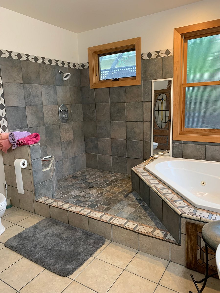 Furnished Finder property 286024_1 photo 8
