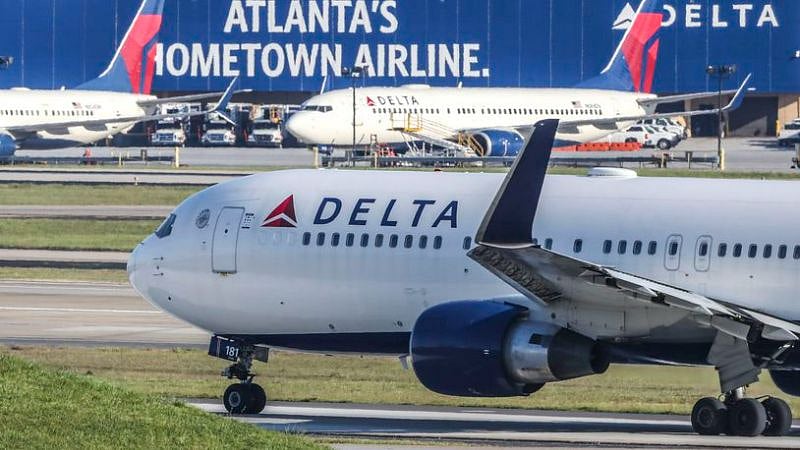 Enjoy easy travel connections with the airport less than 10 minutes from your door.