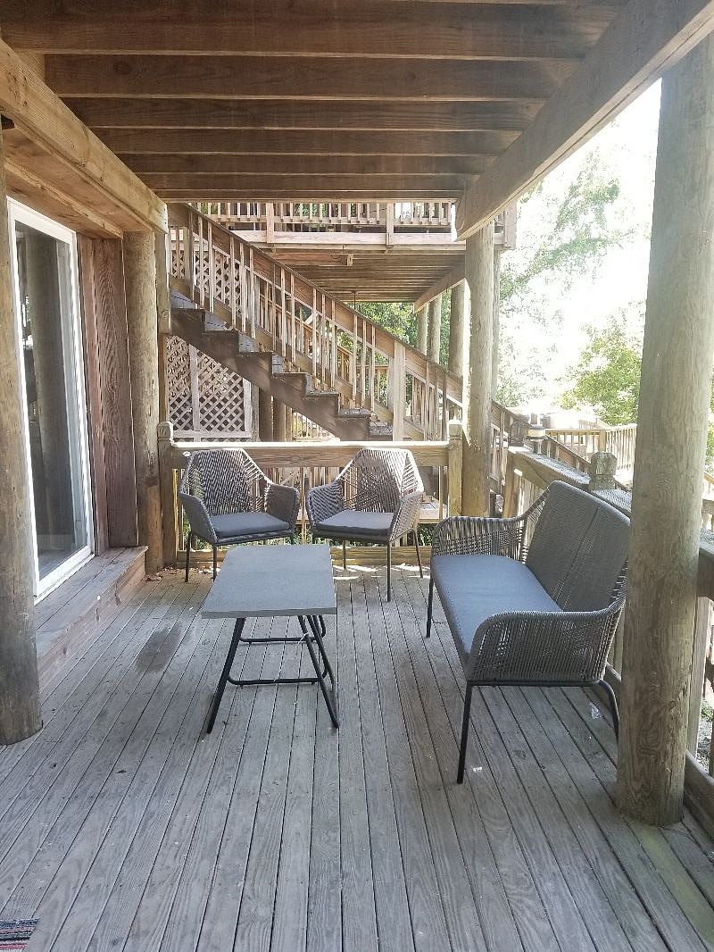 Patio/Deck Area on lake