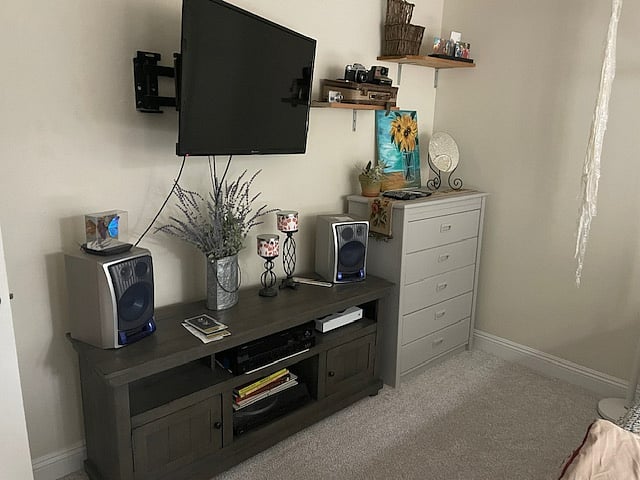 Guest room for rent