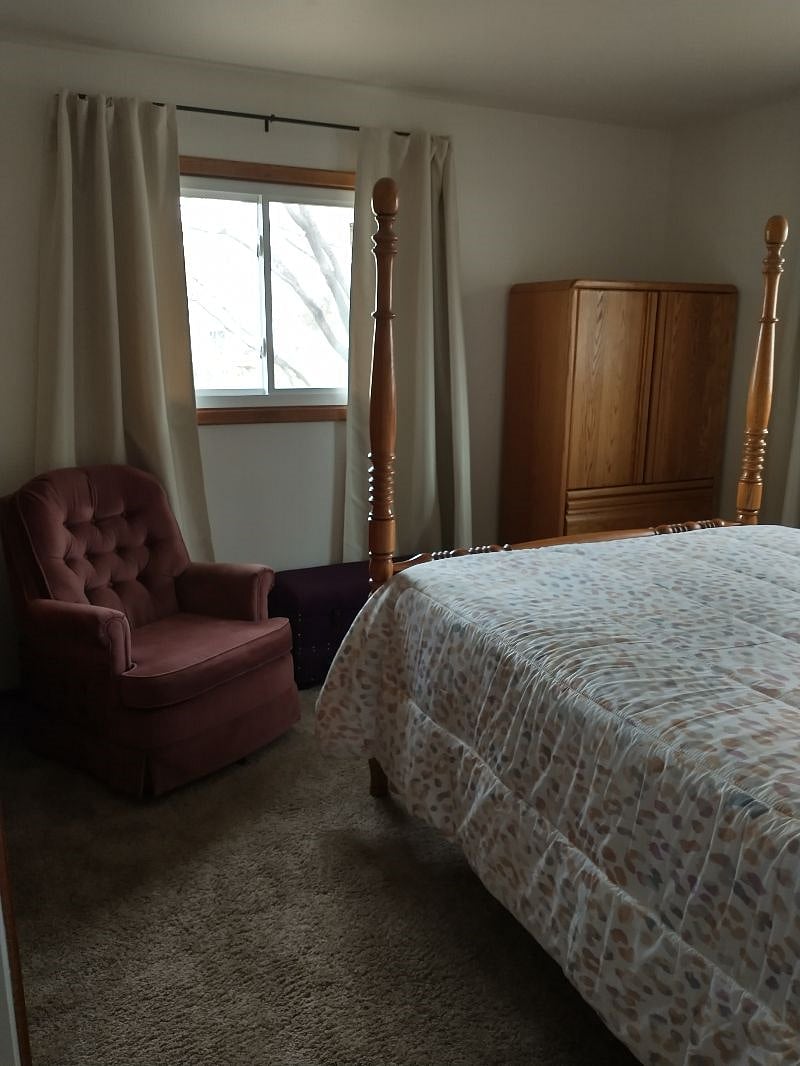 MN Bedroom
$700 single / $1000 double Occupancy