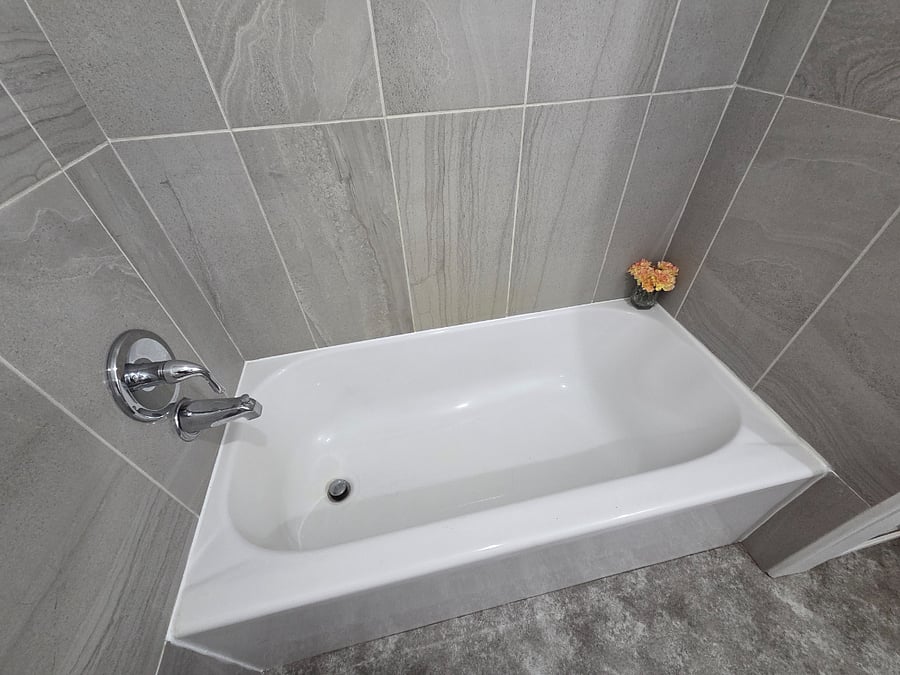 Tub/Shower combo in 2nd bath
