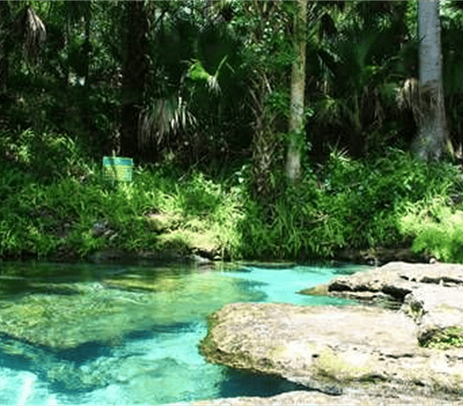 Beautiful Refreshing Rock Springs. 45 Minute Drive