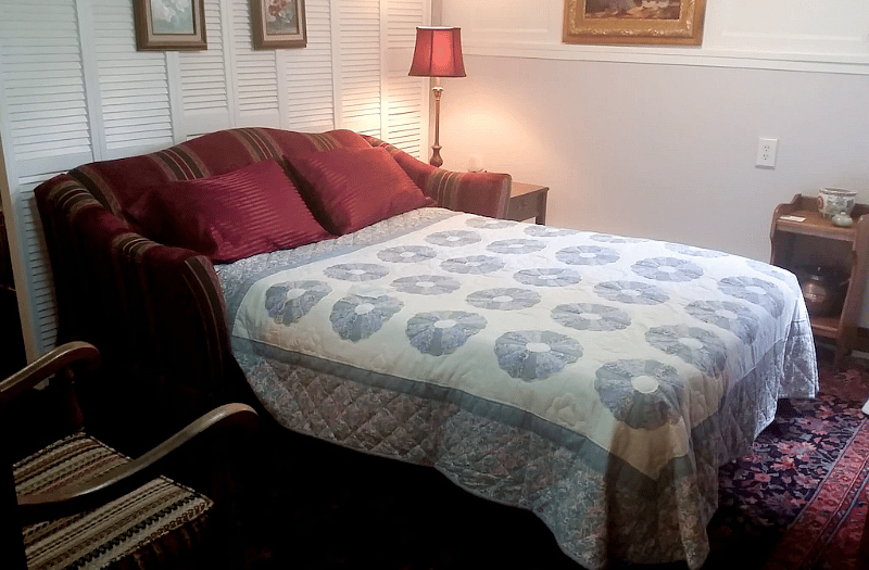 Sofa folds out to provide an extra bed 