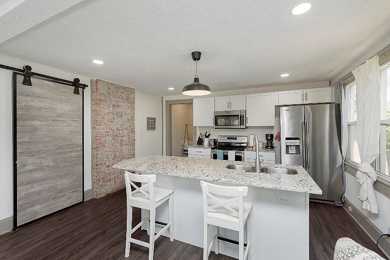 Furnished Finder property 286388_2 photo 6