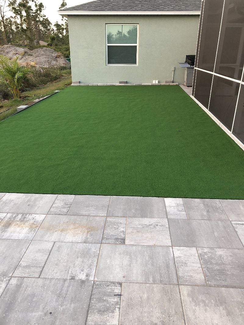 artificial turf area outside of lanai