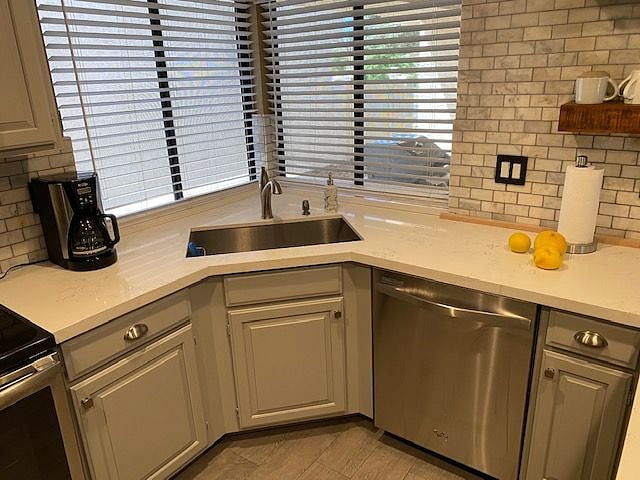 Furnished Finder property 286678_1 photo 22