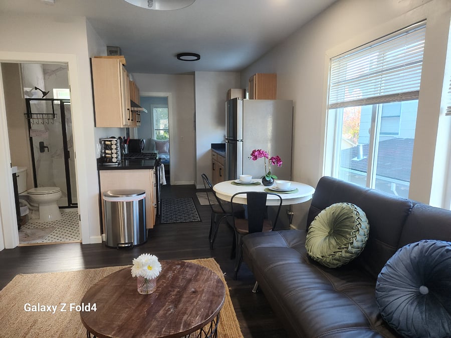Furnished Finder property 286808_2 photo 3