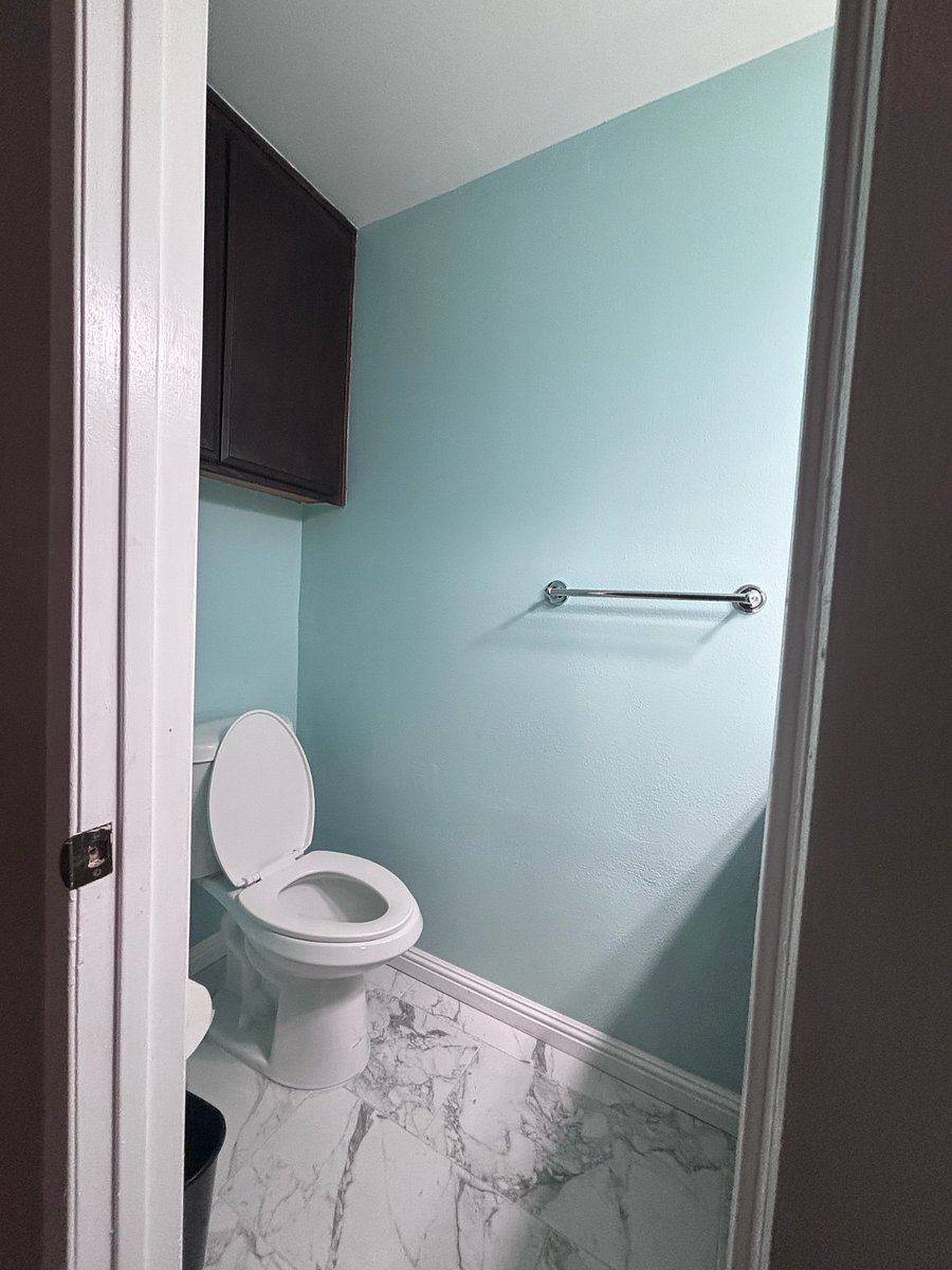 1/2 bathroom downstairs