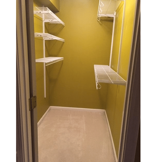 Walk in Closet