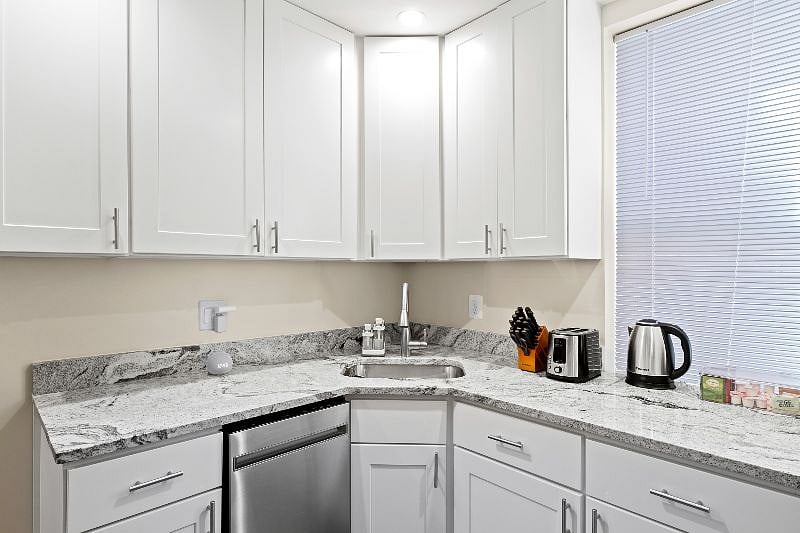 Furnished Finder property 287054_2 photo 3