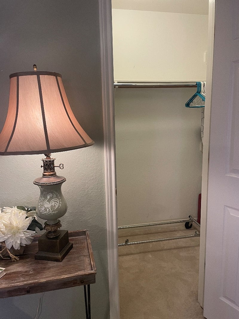 Large walk in close with shelves for folded items and lots of space to hang your scrubs :)