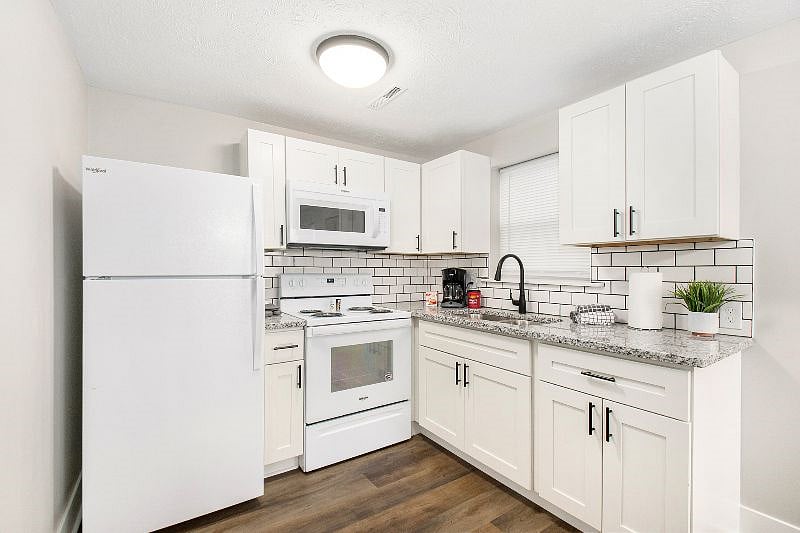 Furnished Finder property 287364_2 photo 4