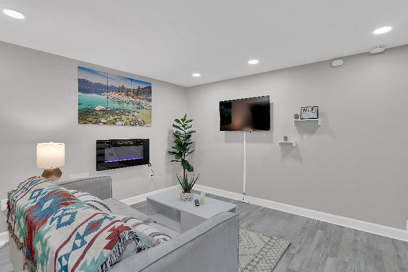 Furnished Finder property 287491_2 photo 18
