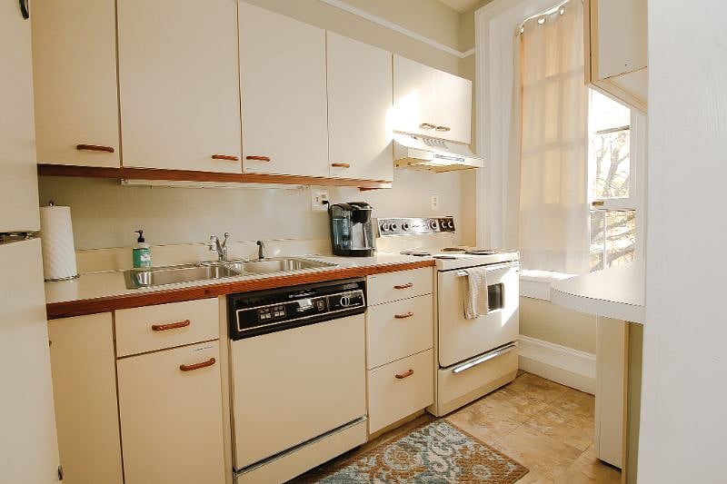 Furnished Finder property 287547_3 photo 6