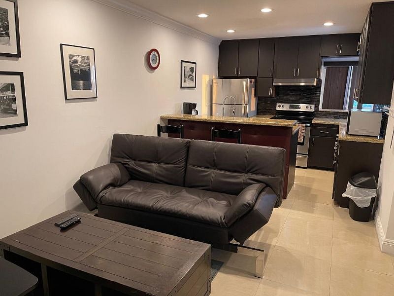 Furnished Finder property 287589_6 photo 8