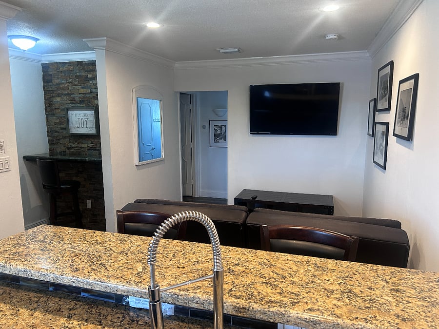 Furnished Finder property 287589_6 photo 7