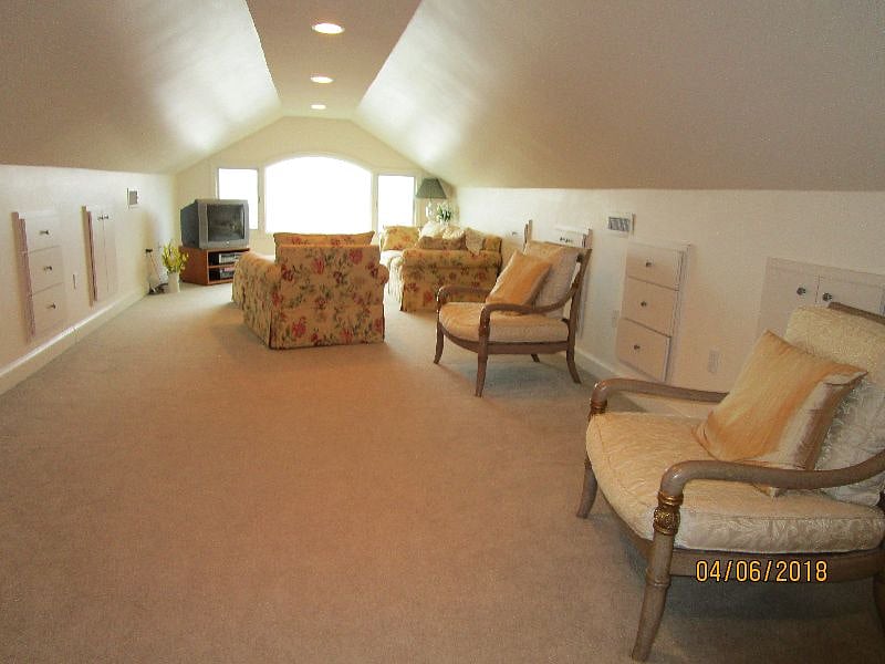 third floor family room 