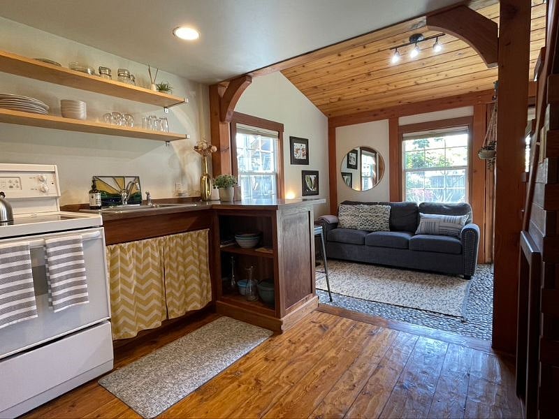 Furnished Finder property 287699_1 photo 1