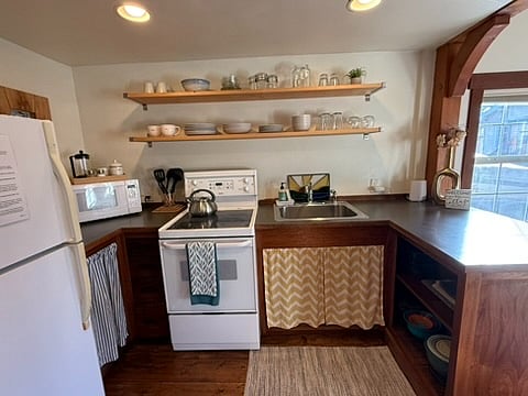 Fully stocked kitchen.