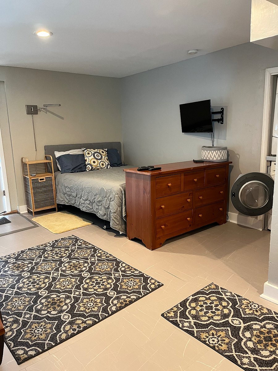 Queen size bed and large dresser.