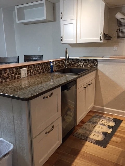 Granite countertops.