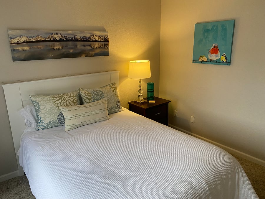 2nd bedroom