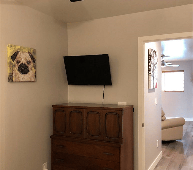 Second bedroom with TV.