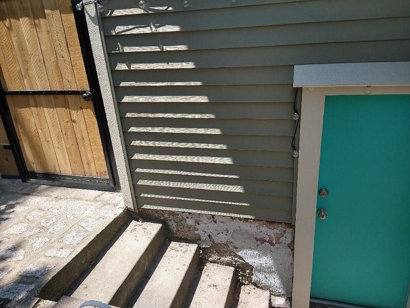 Private entrance