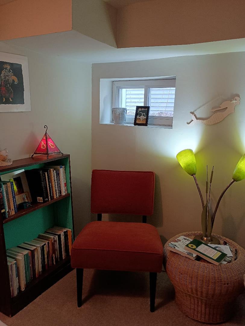 Sitting area separate from your room
