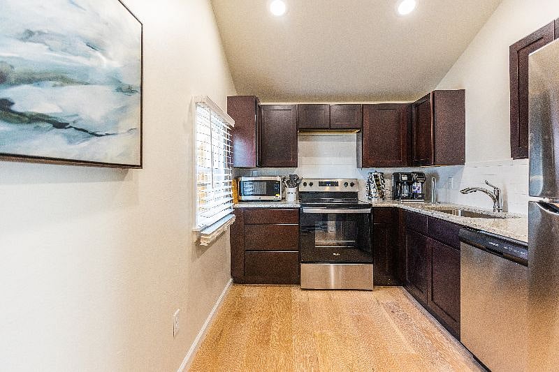 Furnished Finder property 288310_1 photo 7