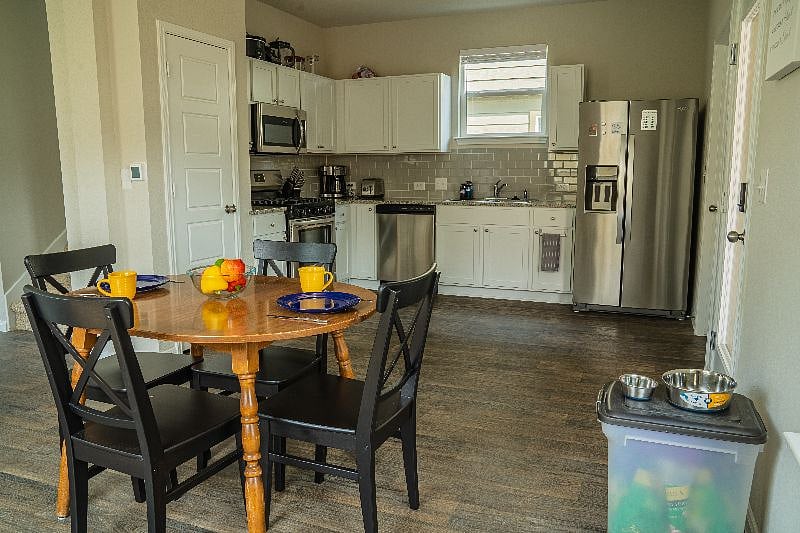 Furnished Finder property 288385_3 photo 8