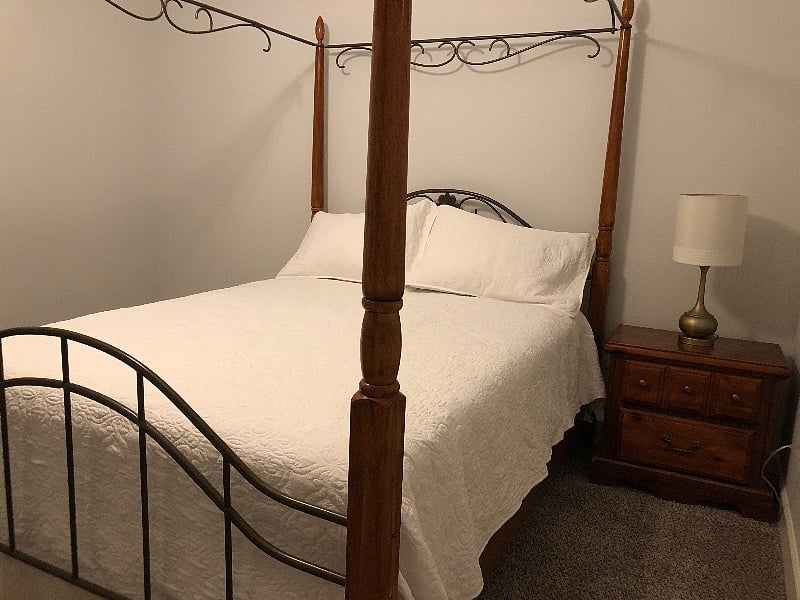 Queen Bed 