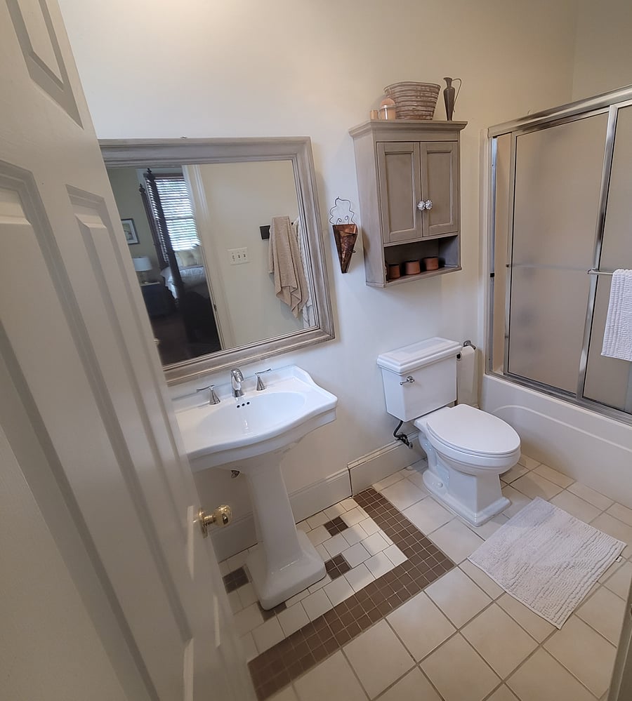 Nice sunny bathroom.
